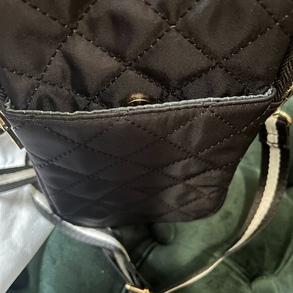 Sol and Selene Divide & Conquer Quilted Crossbody - Picture 6 of 6